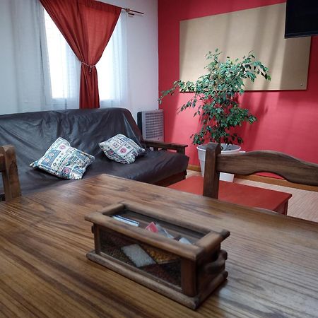 Casa Grilli Cerca De La Terminal Lägenhet Río Gallegos Exteriör bild